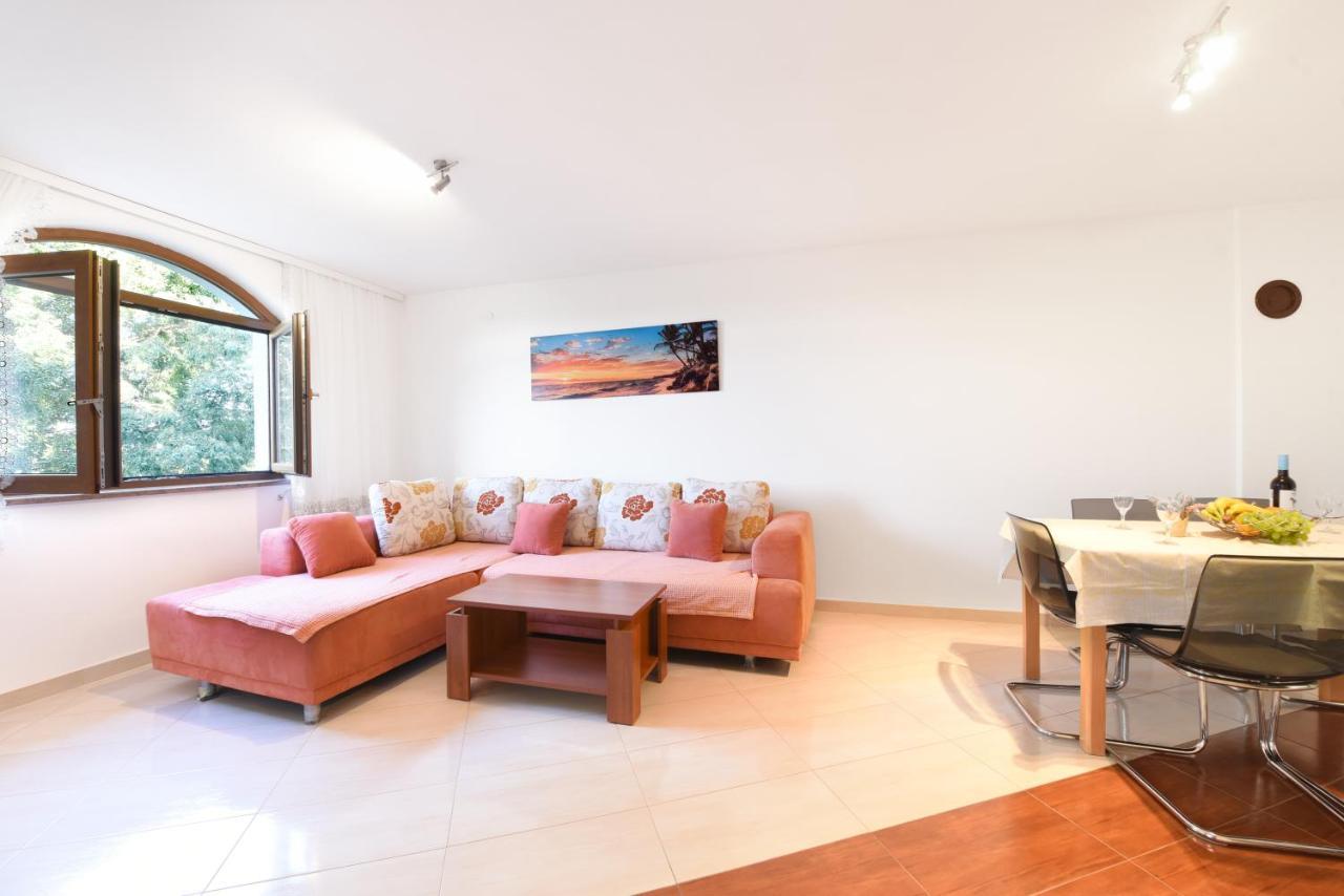 אומאג Apartments Mirasol מראה חיצוני תמונה
