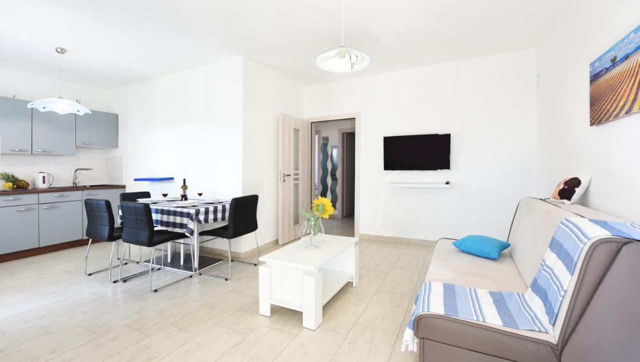 אומאג Apartments Mirasol מראה חיצוני תמונה