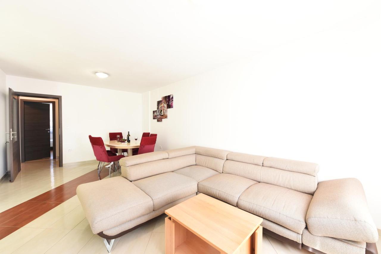 אומאג Apartments Mirasol מראה חיצוני תמונה
