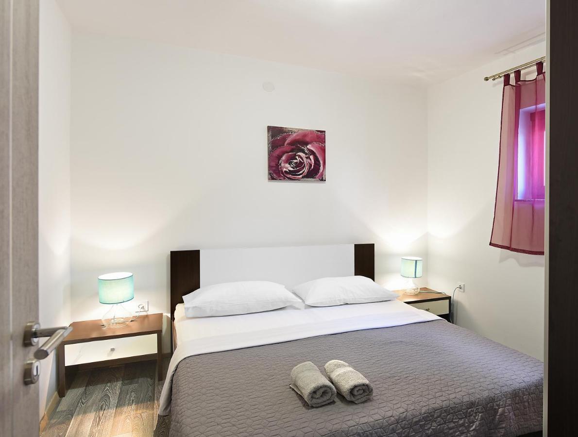 אומאג Apartments Mirasol מראה חיצוני תמונה